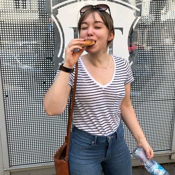 Meet your Posher, Mari - Picture 3 of 5